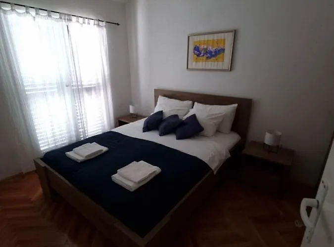 Gabrijel Apartment *